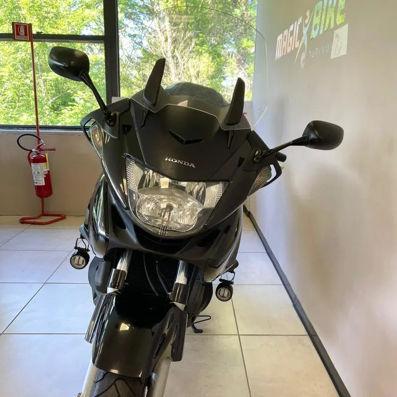 Honda Deauville 700 ABS (4)