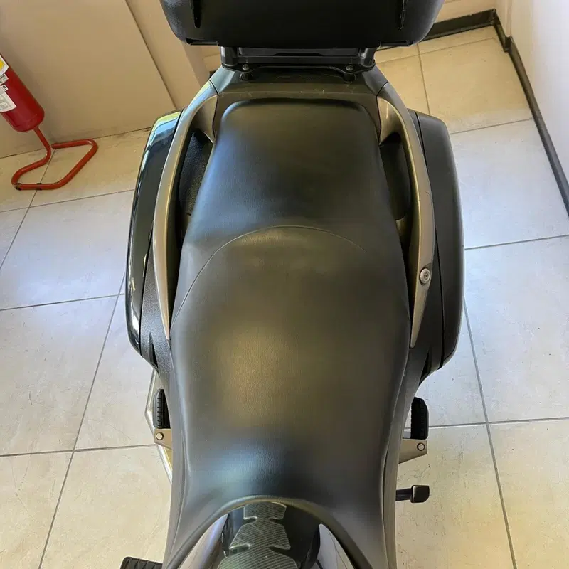 Honda Deauville 700 ABS (5)