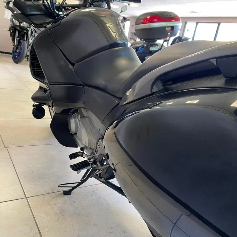 Honda Deauville 700 ABS (9)