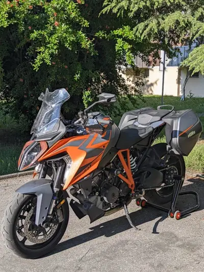 KTM 1290 Super Duke GT (2022 - 25) usata