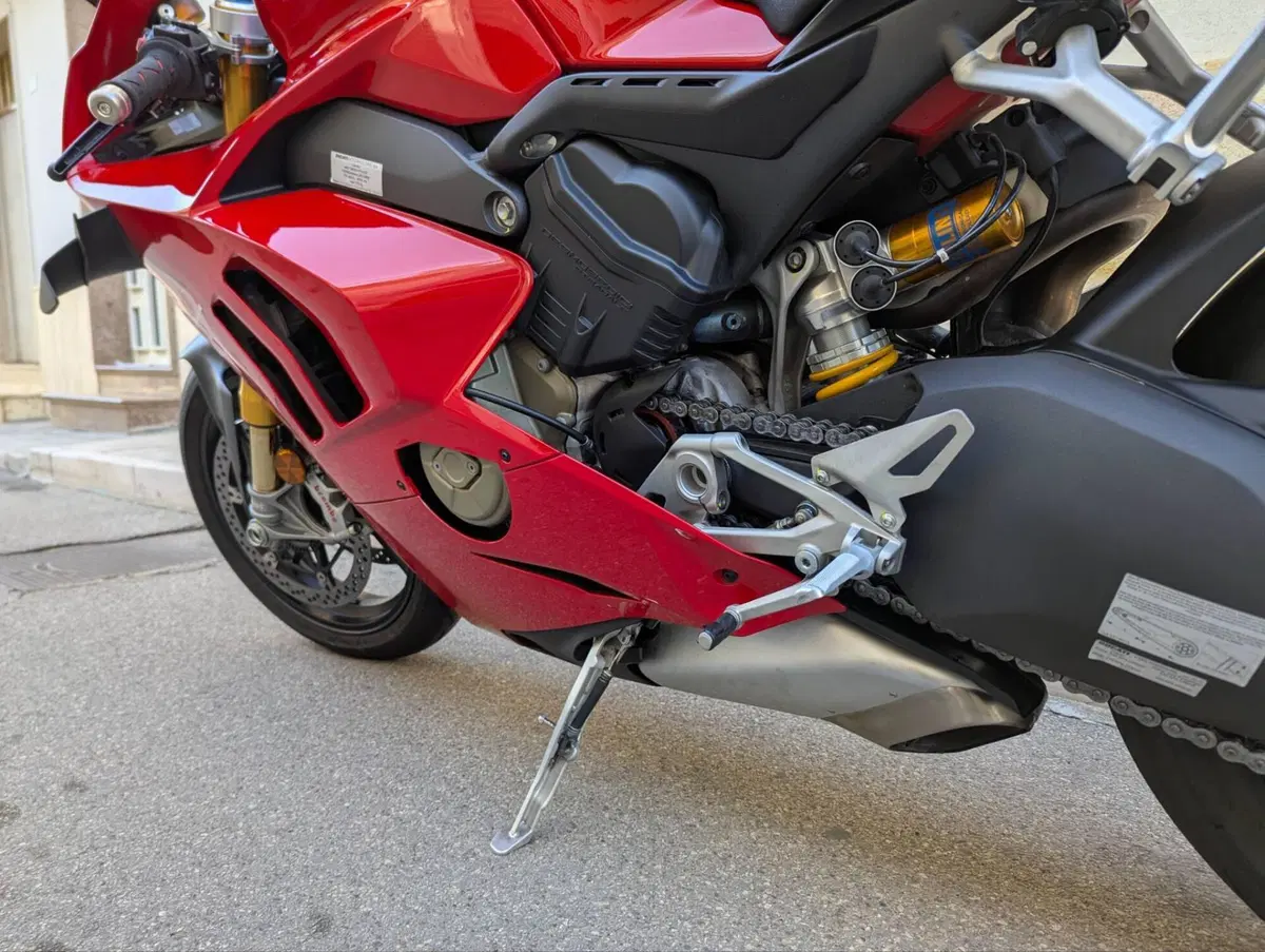Ducati Panigale V4 S 1100 (2020) (7)