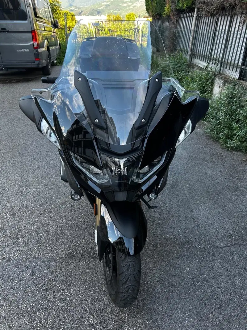 Bmw R 1250 RT (2021 - 25) (2)