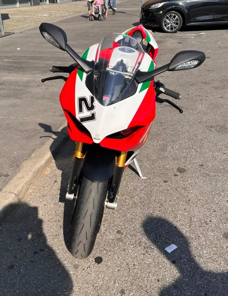 Ducati Panigale V2 Bayliss 1st Championship 20th Anniversary (2021 - 24) (2)