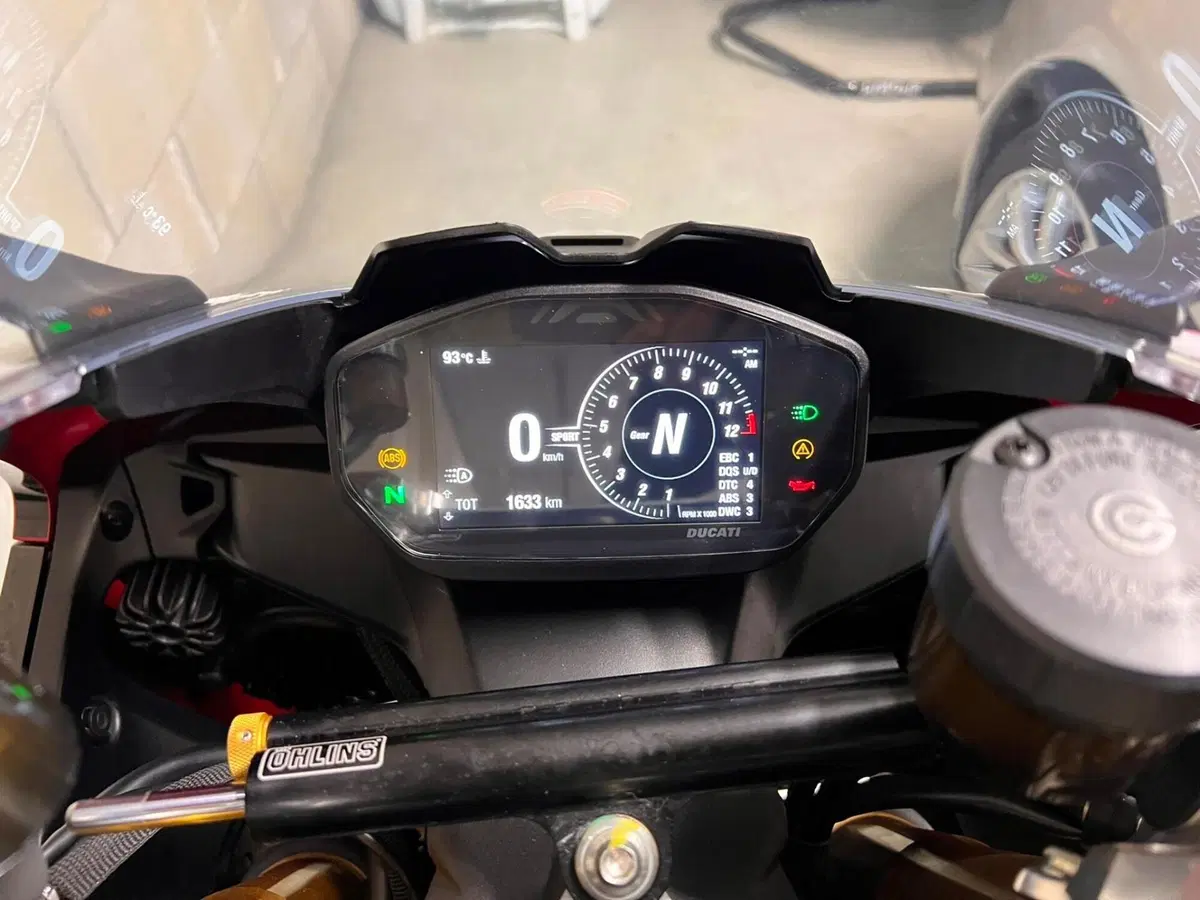 Ducati Panigale V2 Bayliss 1st Championship 20th Anniversary (2021 - 24) (5)