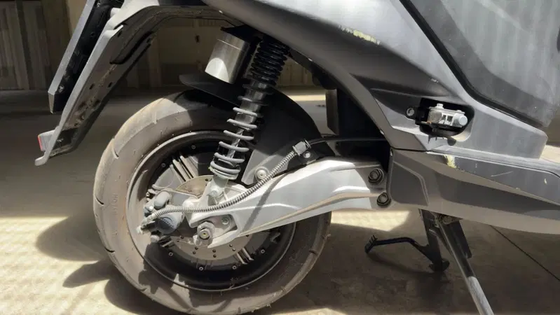 Lifan E4 L1e Doppia Batteria (2021 - 26) (9)