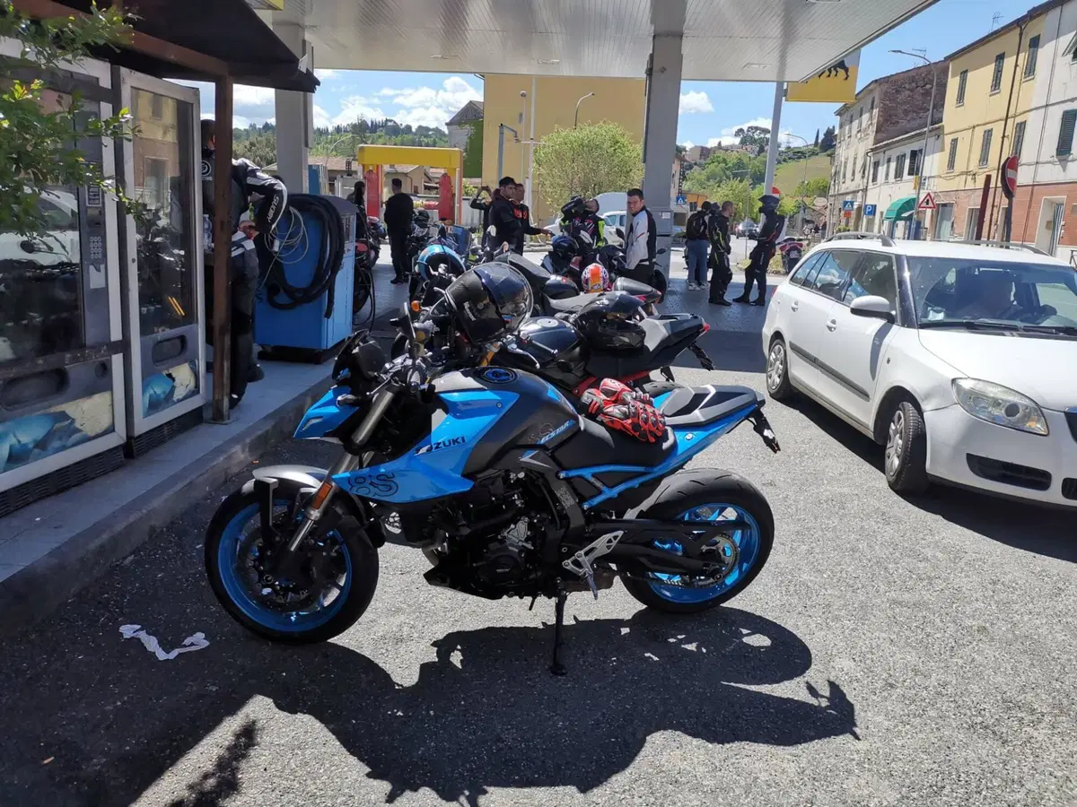 Suzuki GSX-8S (2023 - 24)