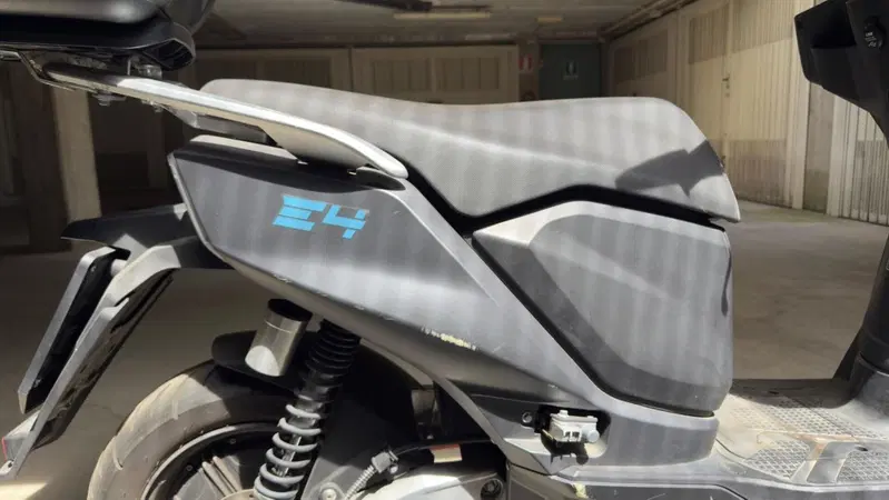 Lifan E4 L1e Doppia Batteria (2021 - 26) (11)