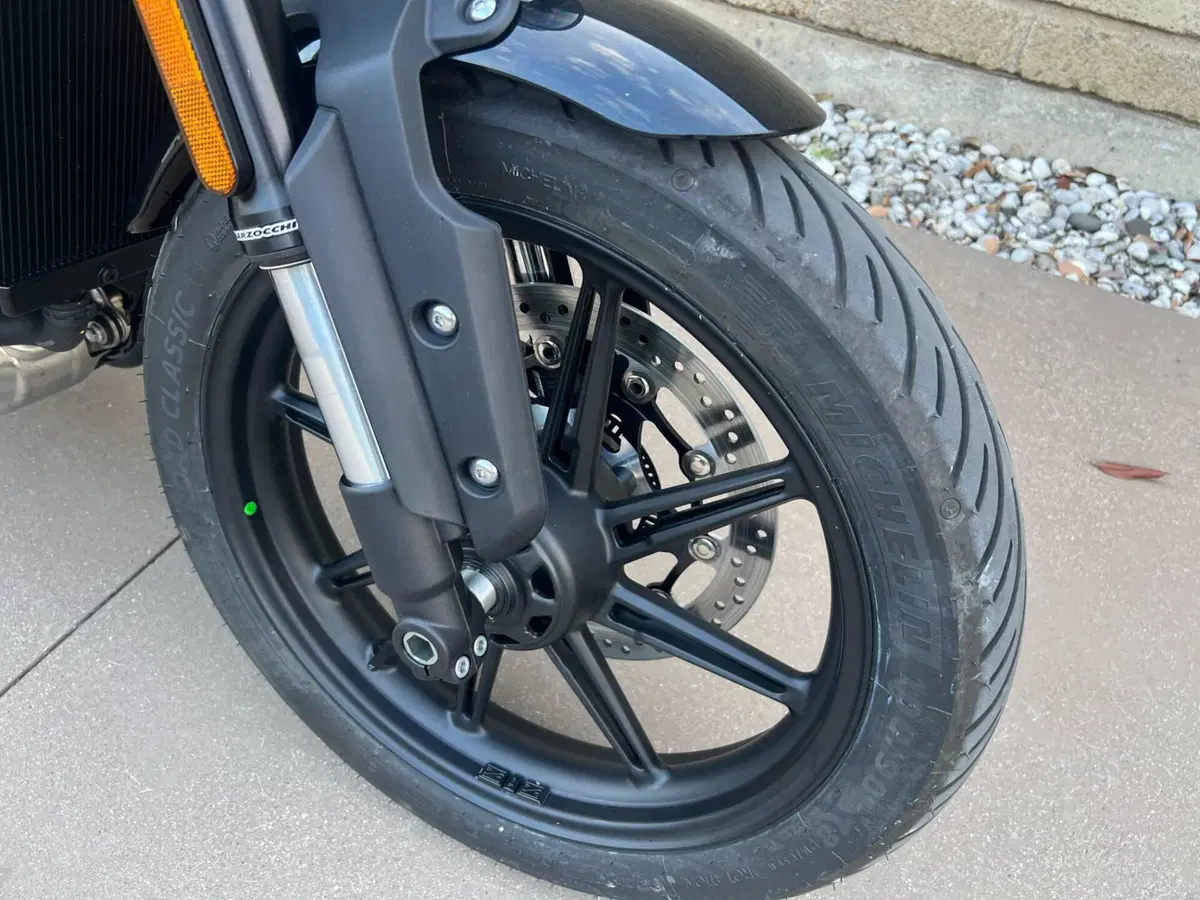 Triumph Speed Twin 900 (2025 - 26) (7)
