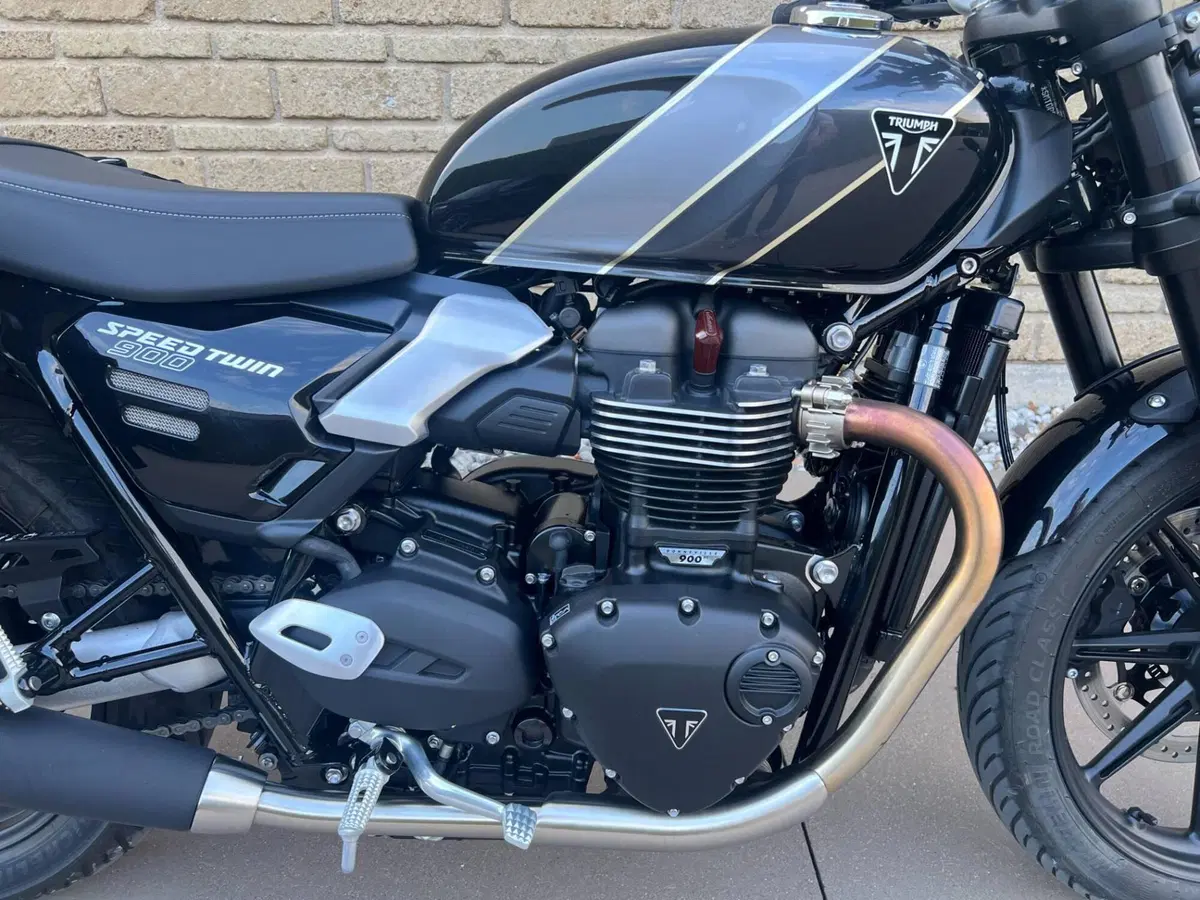 Triumph Speed Twin 900 (2025 - 26) (10)