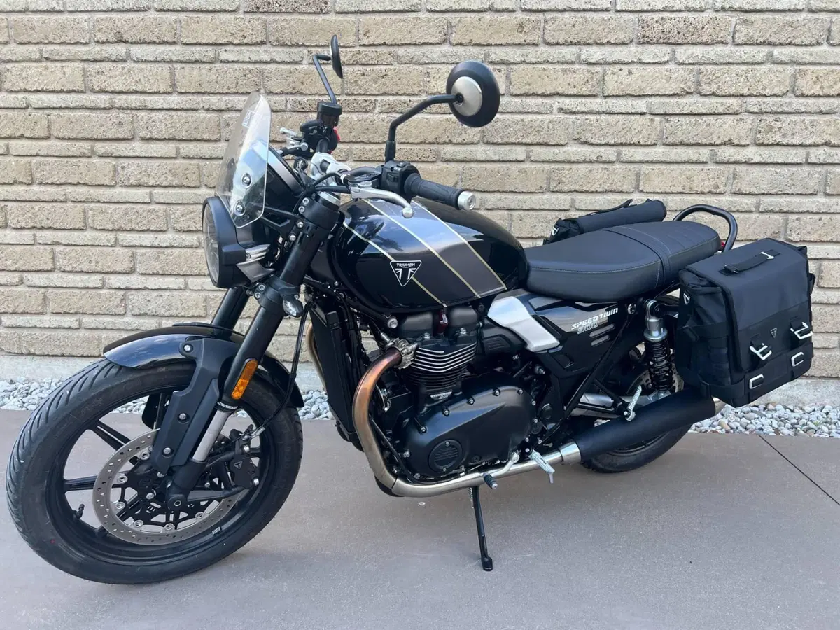 Triumph Speed Twin 900 (2025 - 26) (3)