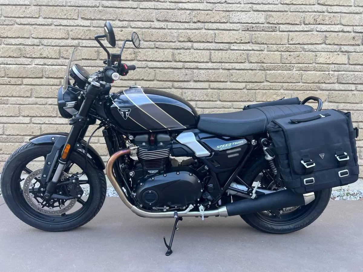 Triumph Speed Twin 900 (2025 - 26) (4)