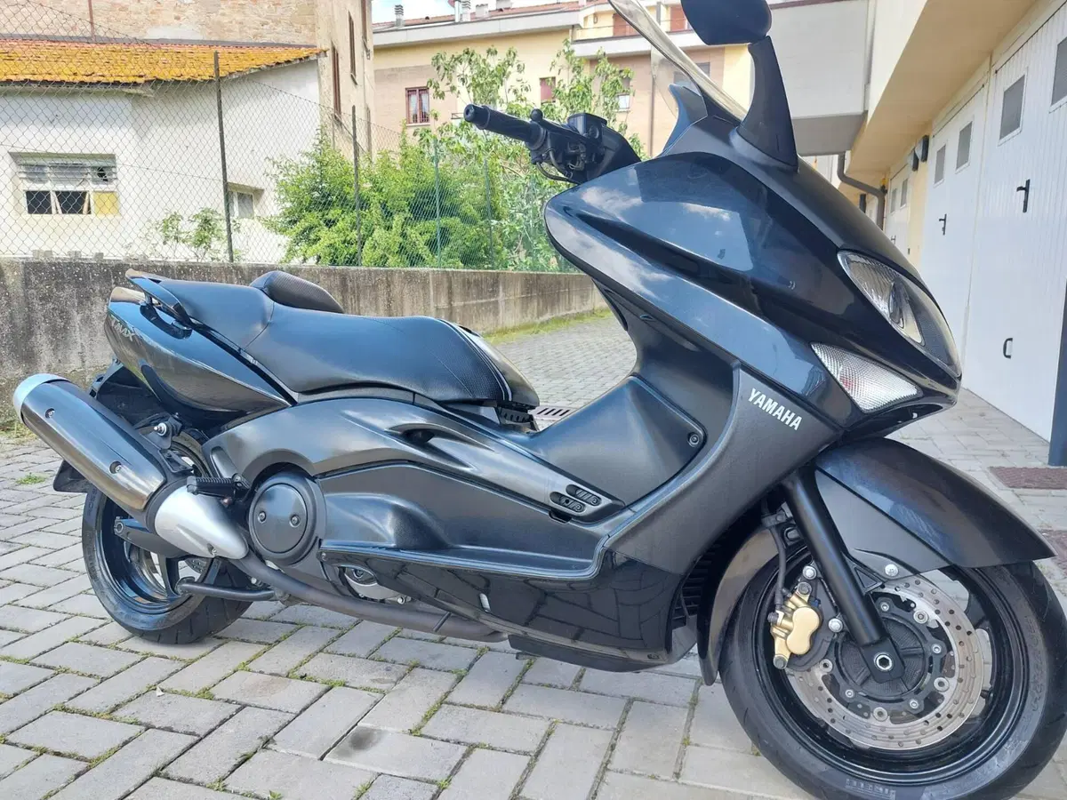 Yamaha T-Max 500 (2004 - 07) (3)