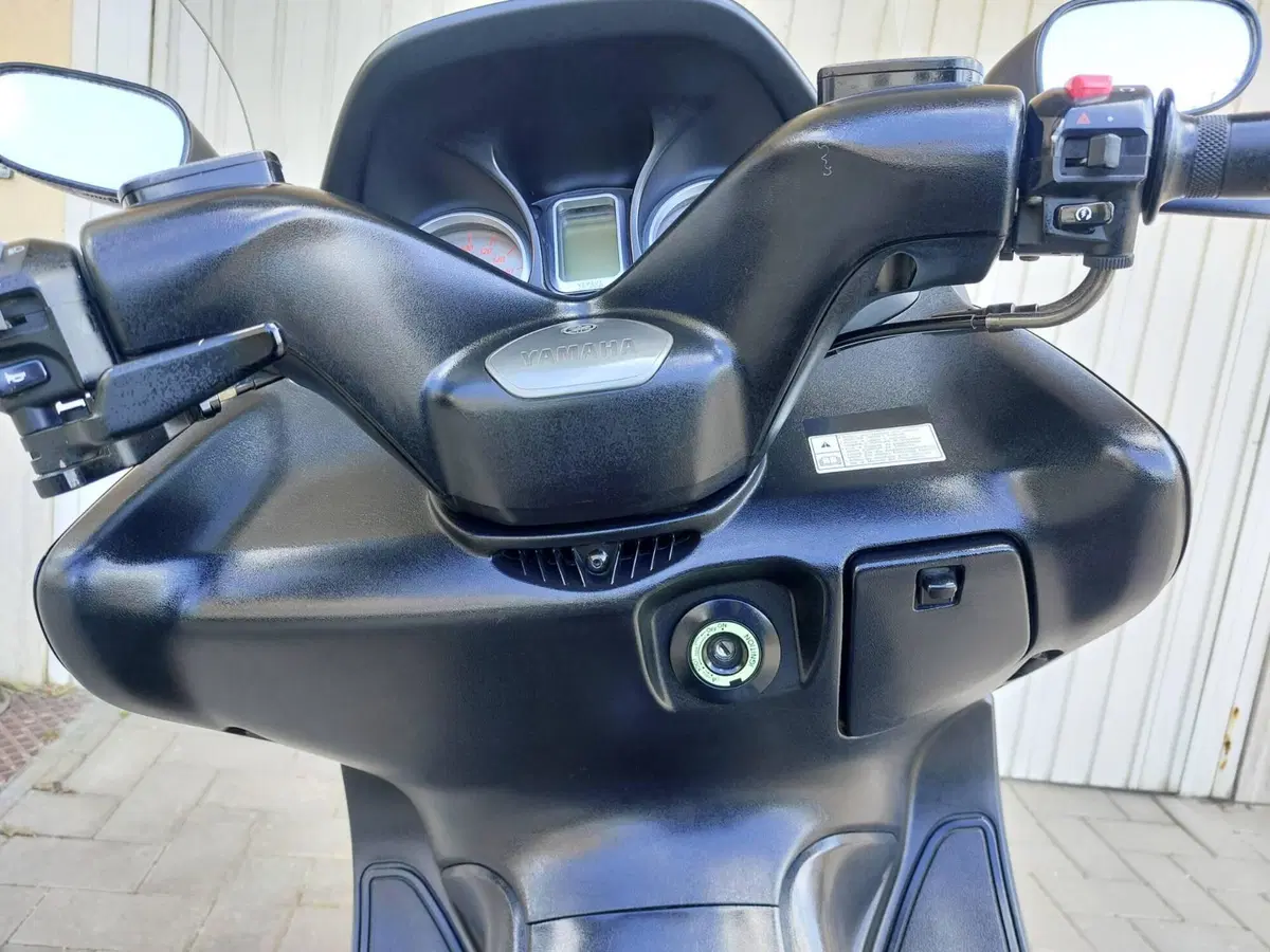 Yamaha T-Max 500 (2004 - 07) (16)