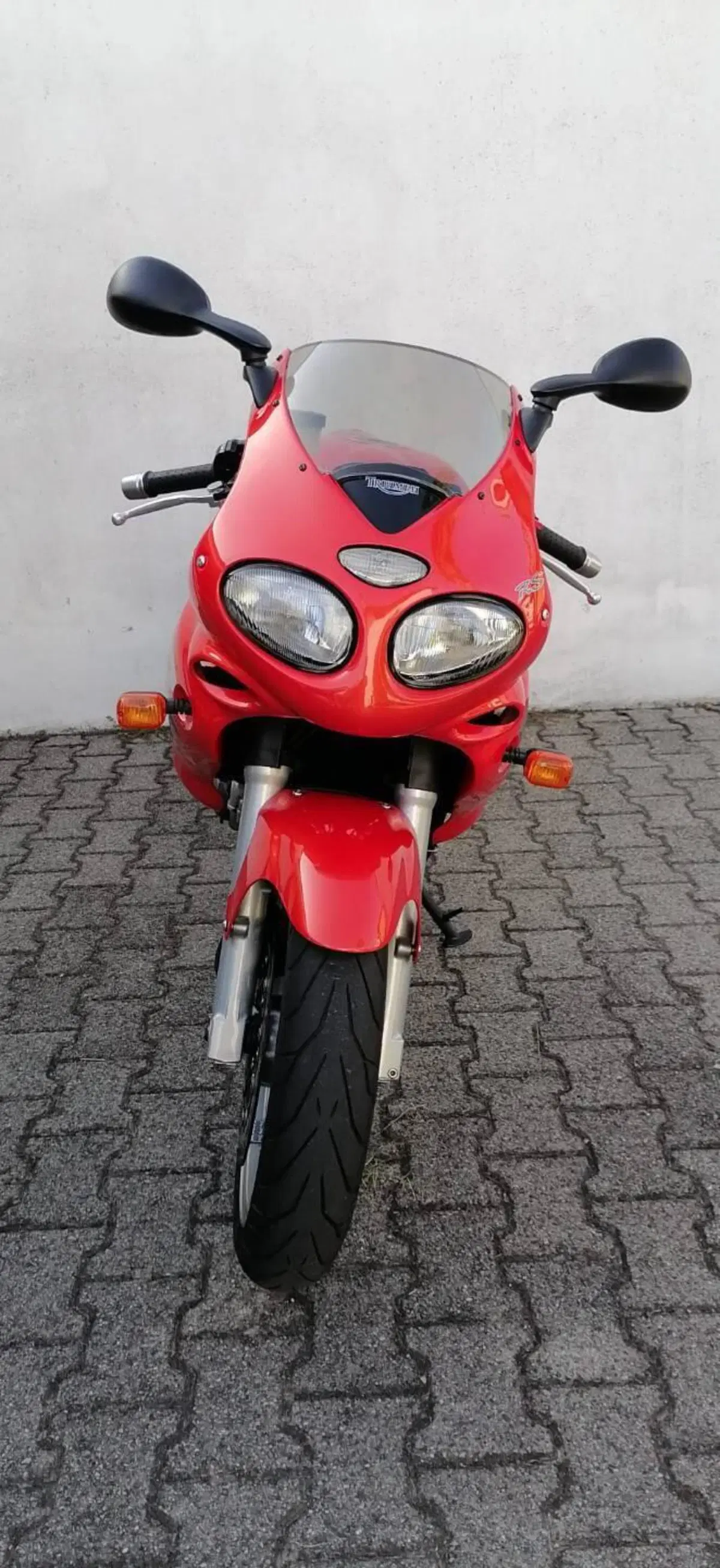 Triumph 955i sprint rs (4)