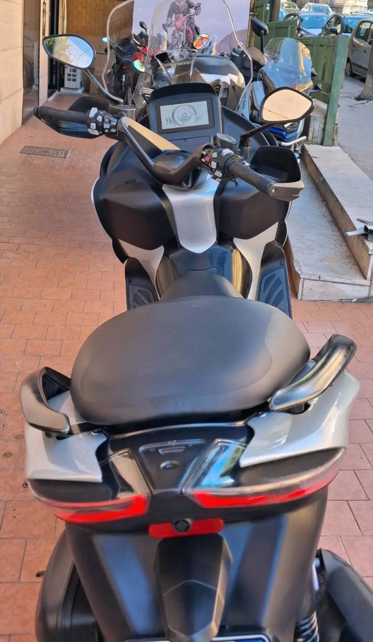 Zontes ZT350-E (2023 - 25) (6)