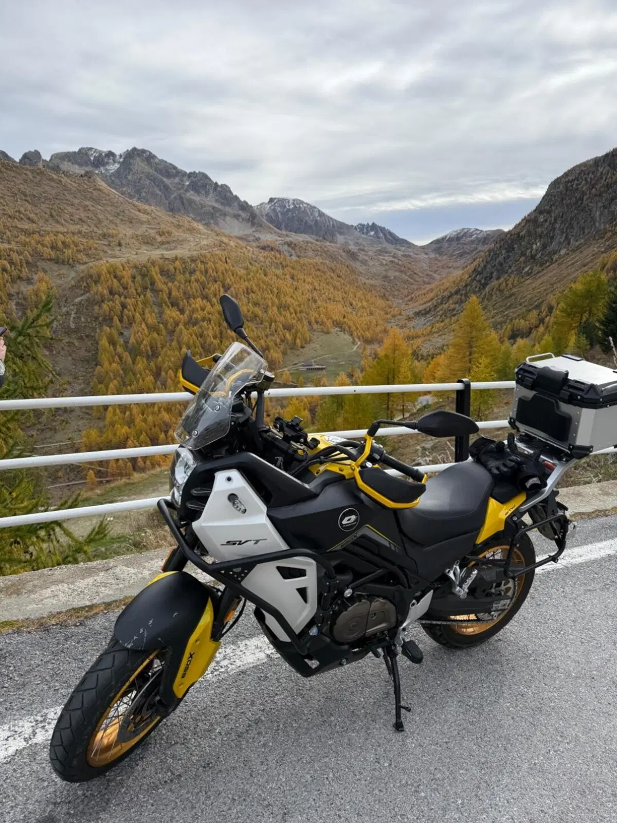 QJ Motor SVT 650 X (2025 - 26)