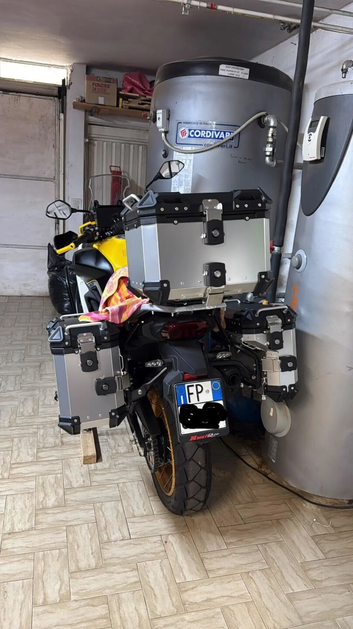 QJ Motor SVT 650 X (2025 - 26) (5)
