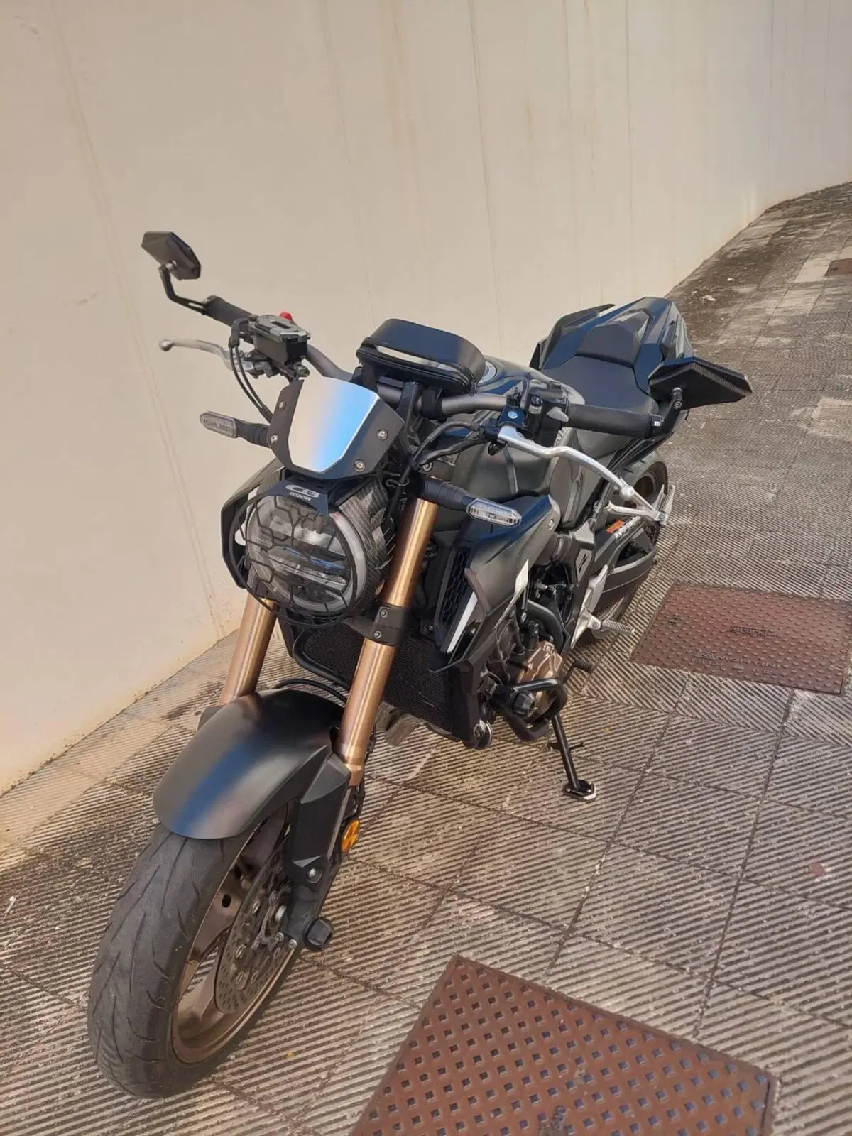 Honda CB 650 R (2021 - 23) (3)