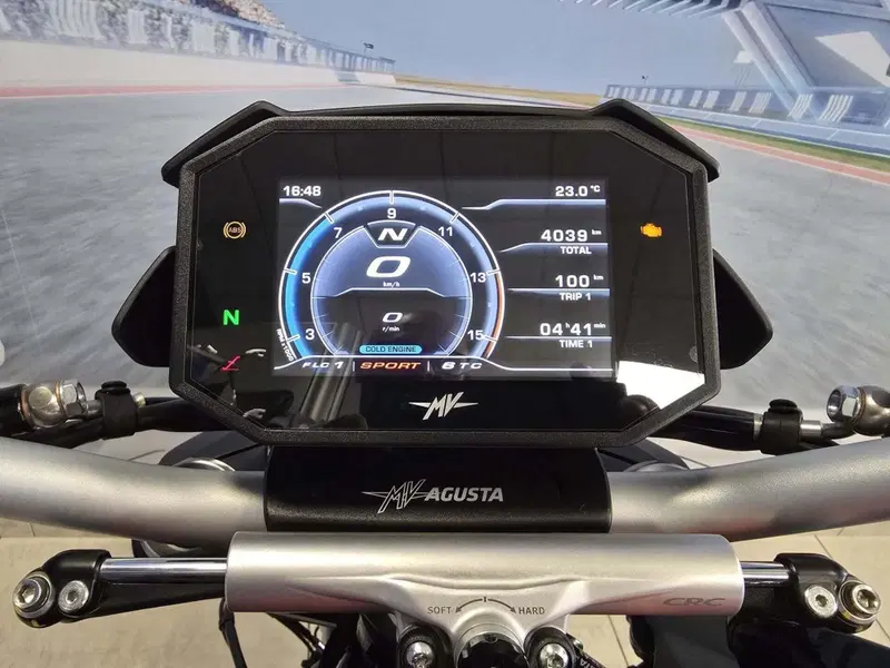 MV Agusta Brutale 800 RR (2021 - 25) (19)