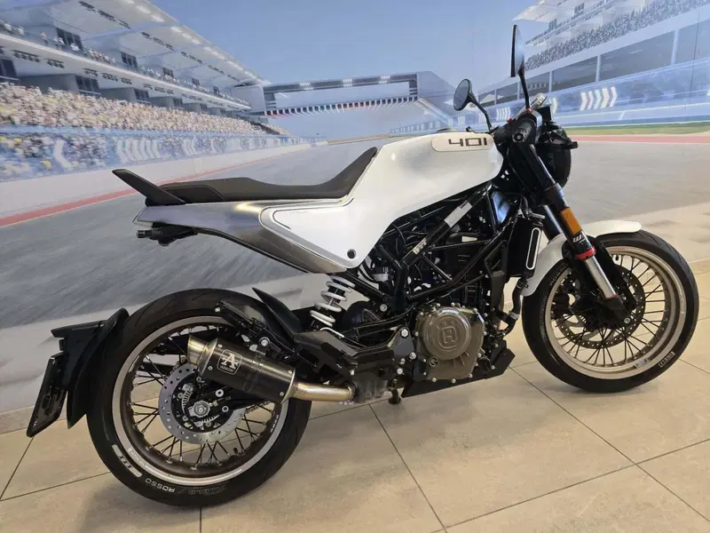 Husqvarna Vitpilen 401 (2021 - 23) (10)