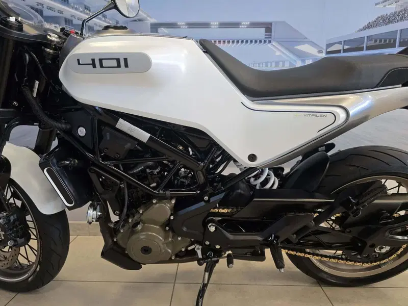 Husqvarna Vitpilen 401 (2021 - 23) (16)