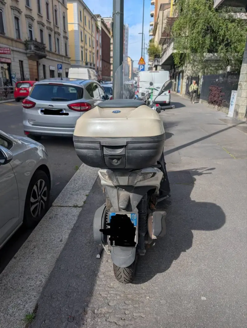 Piaggio Mp3 300 ie Yourban ERL/LT (2011 - 16) (3)