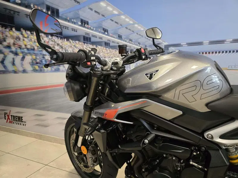 Triumph Street Triple 765 RS (2023 - 26) (9)