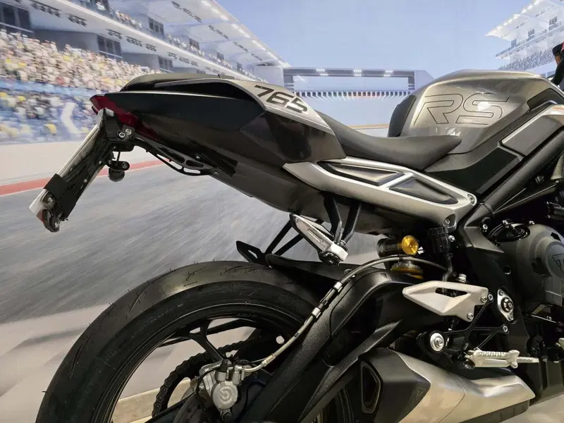 Triumph Street Triple 765 RS (2023 - 26) (20)