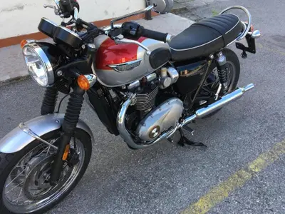 Triumph Bonneville T120 (2016 - 20) usata
