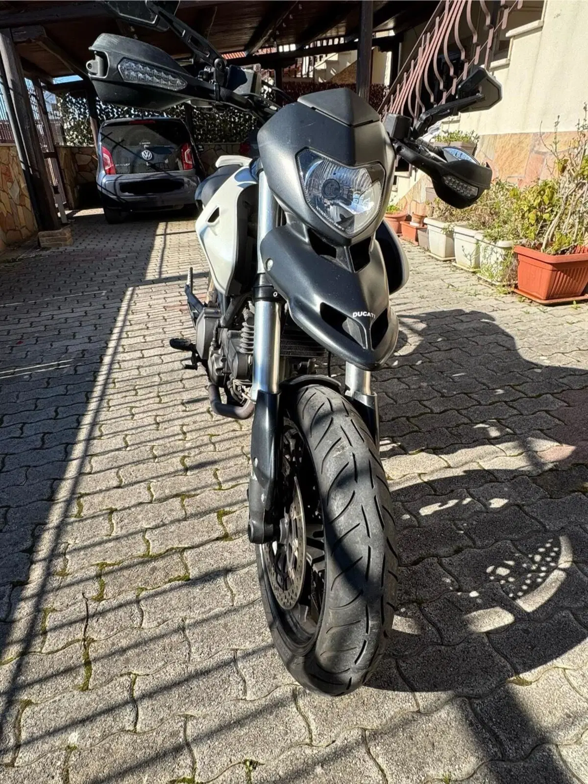 Ducati Hypermotard 796 (2012) (4)