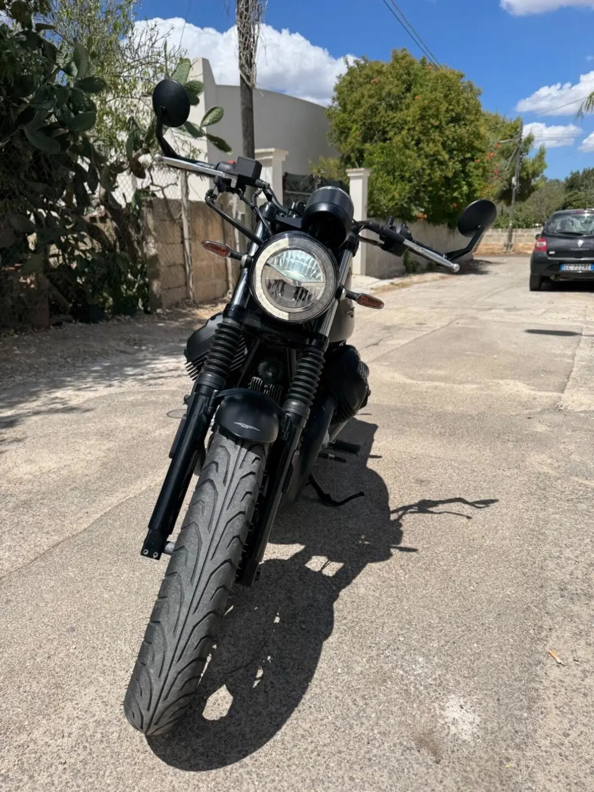 Moto Guzzi V7 III Stone Night Pack (2019 - 20) (3)