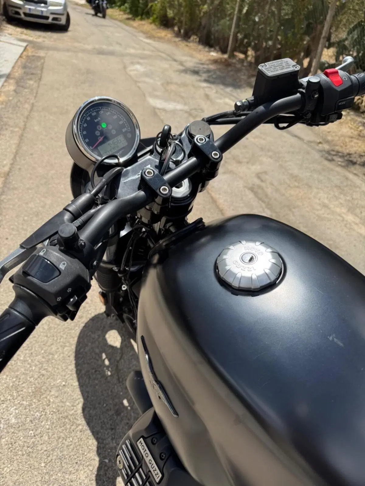 Moto Guzzi V7 III Stone Night Pack (2019 - 20) (5)