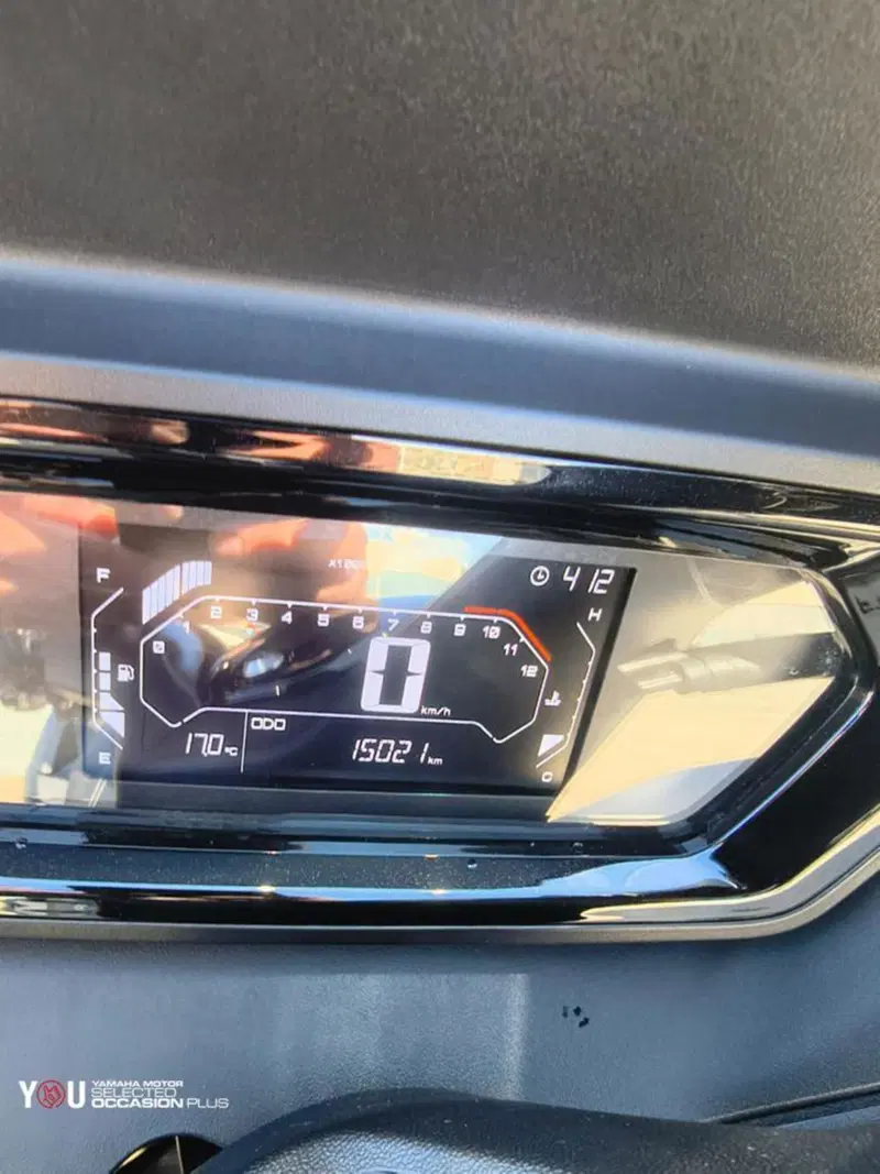 Yamaha X-Max 300 (2021 - 24) (7)