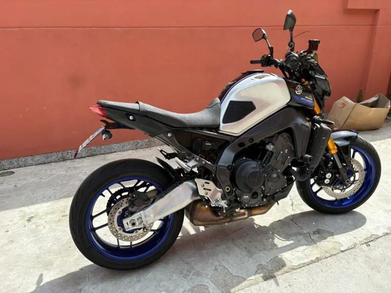 Yamaha MT-09 (2021 - 23) (4)