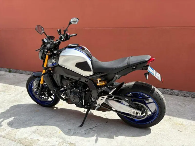 Yamaha MT-09 (2021 - 23) (5)