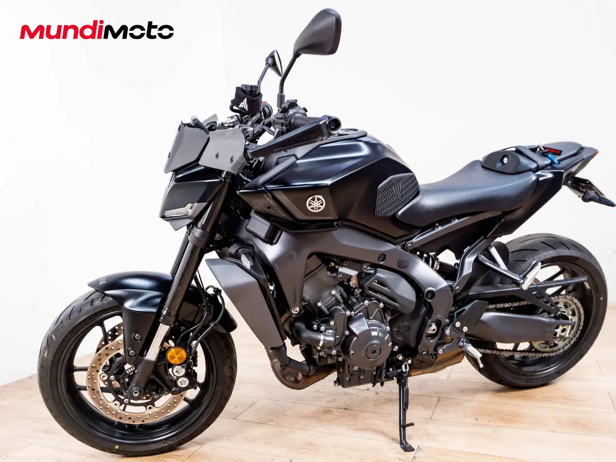 Yamaha MT-09 Y-AMT (2024 - 26) (8)