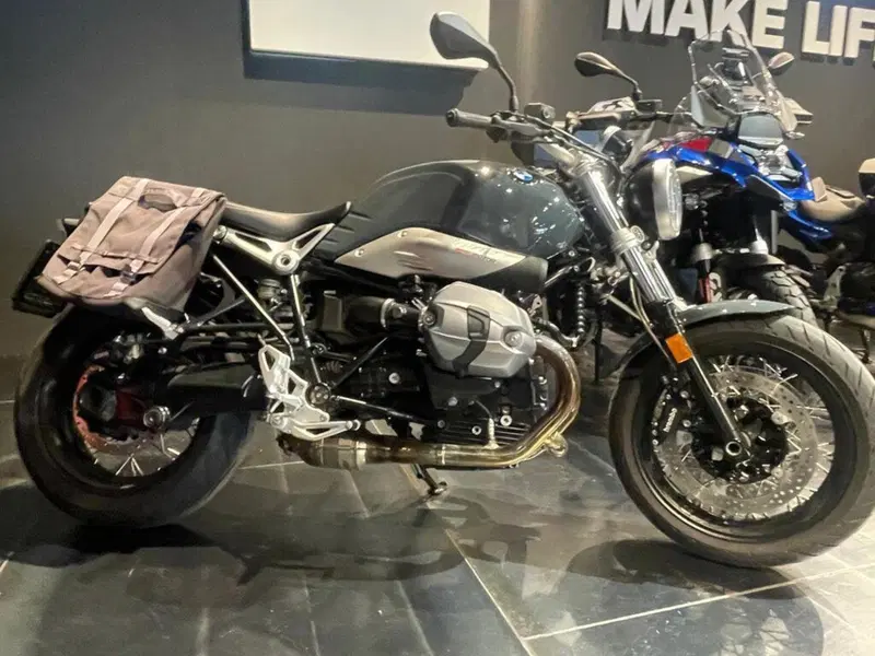 Bmw R nineT 1200 Pure (2017 - 20) (2)