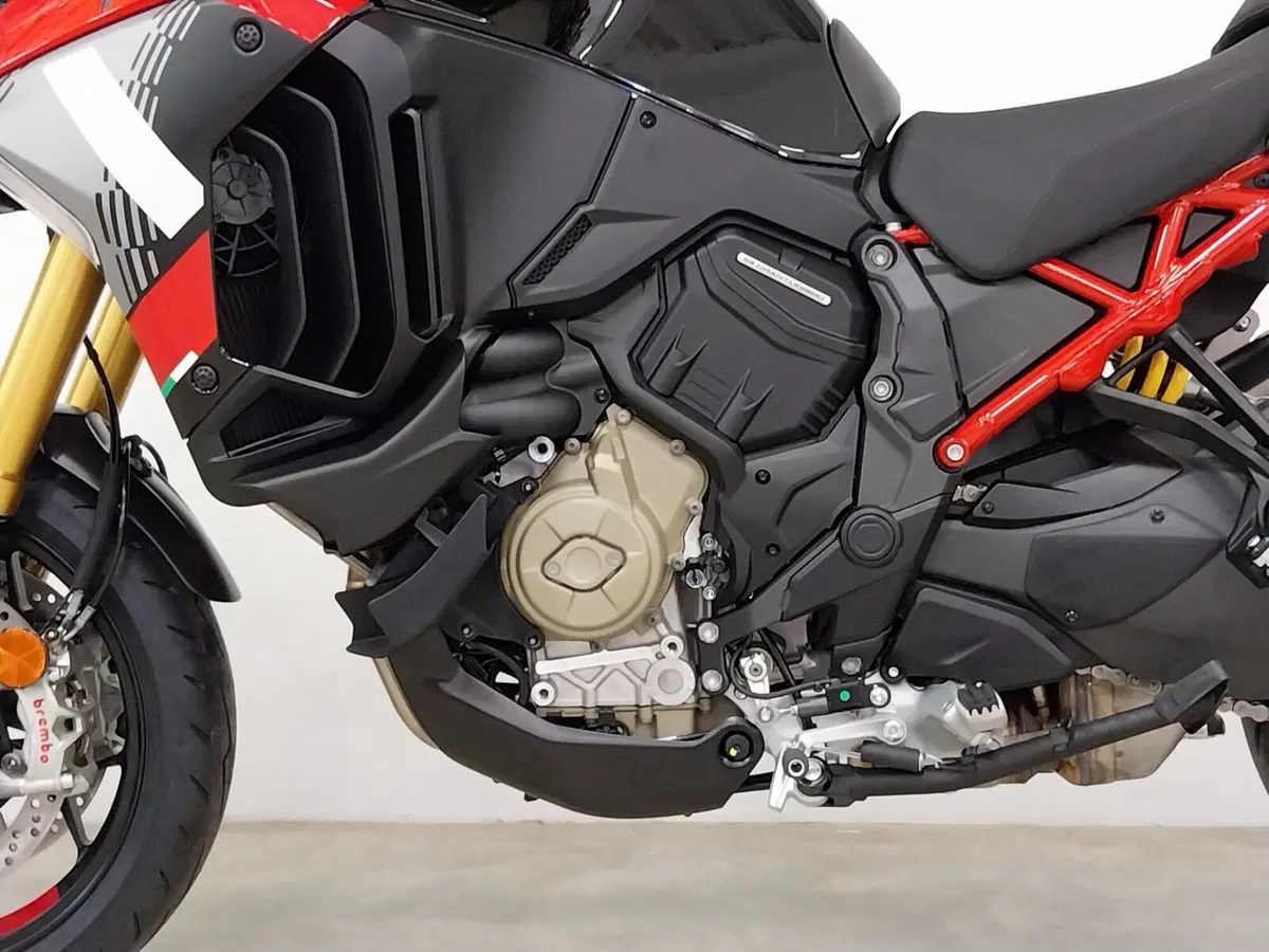 Ducati Multistrada V4 Pikes Peak (2025 - 26) (14)