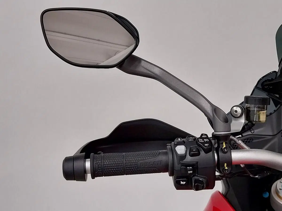 Ducati Multistrada V4 Pikes Peak (2025 - 26) (16)
