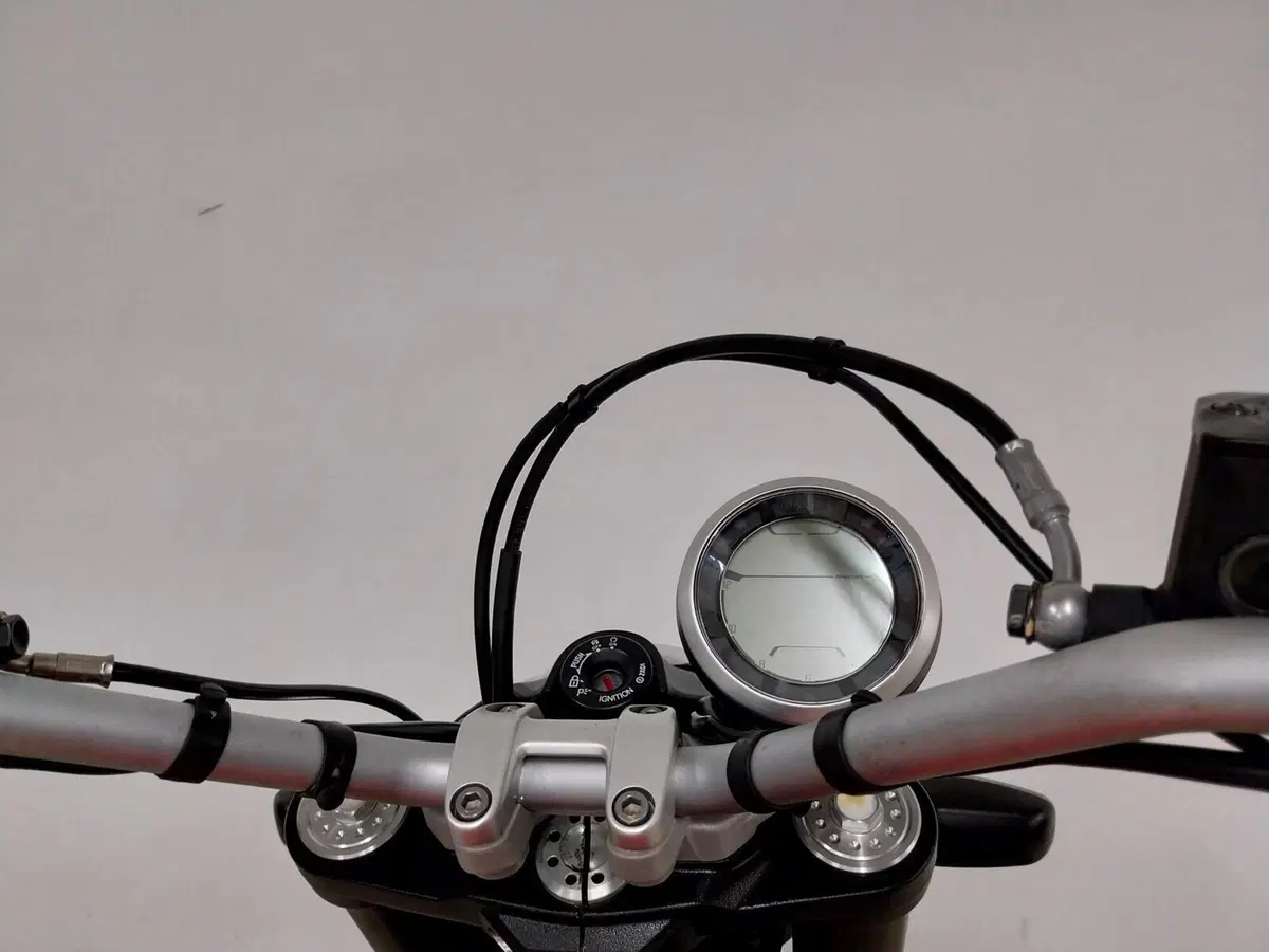 Ducati Scrambler 800 Icon (2017 - 20) (17)