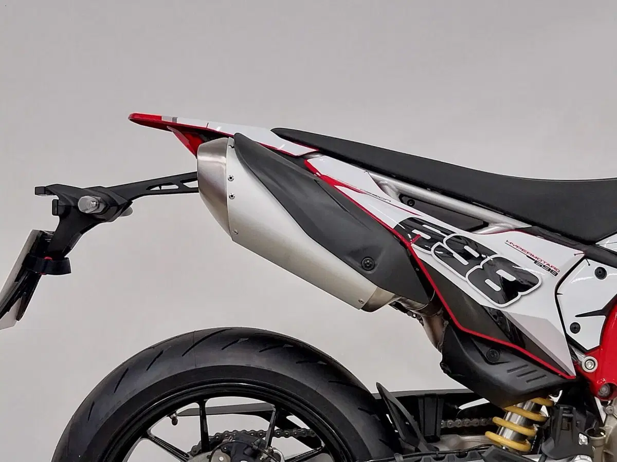 Ducati Hypermotard 698 Mono (2024 - 26) (8)