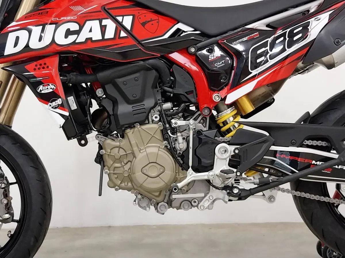 Ducati Hypermotard 698 Mono (2024 - 26) (14)