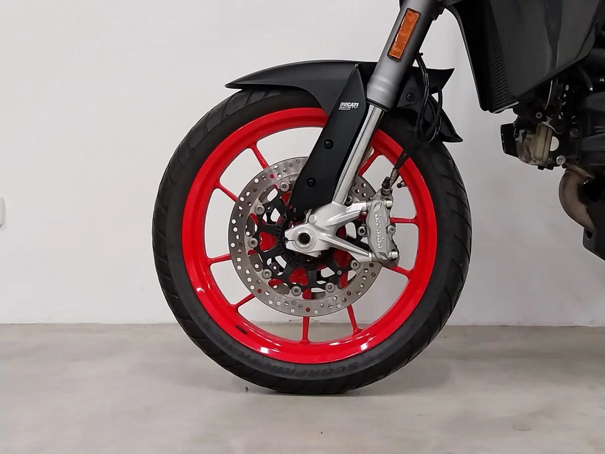 Ducati Multistrada V2 S (2022 - 24) (14)