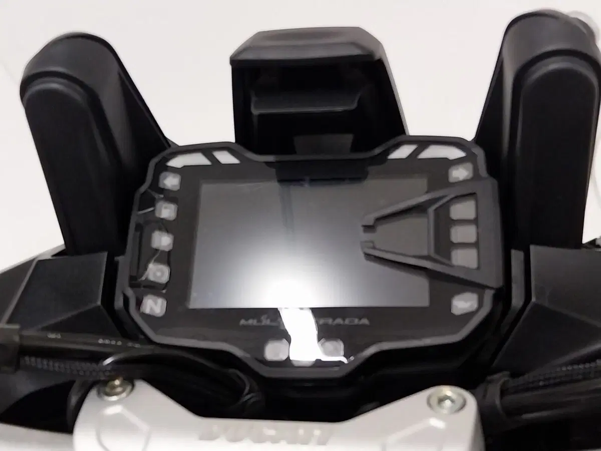 Ducati Multistrada V2 S (2022 - 24) (18)