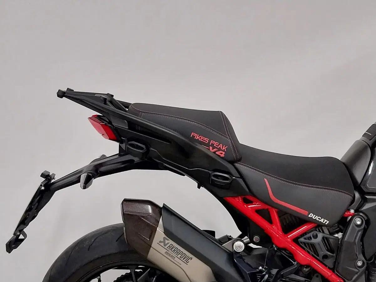 Ducati Multistrada V4 Pikes Peak (2021 - 24) (7)