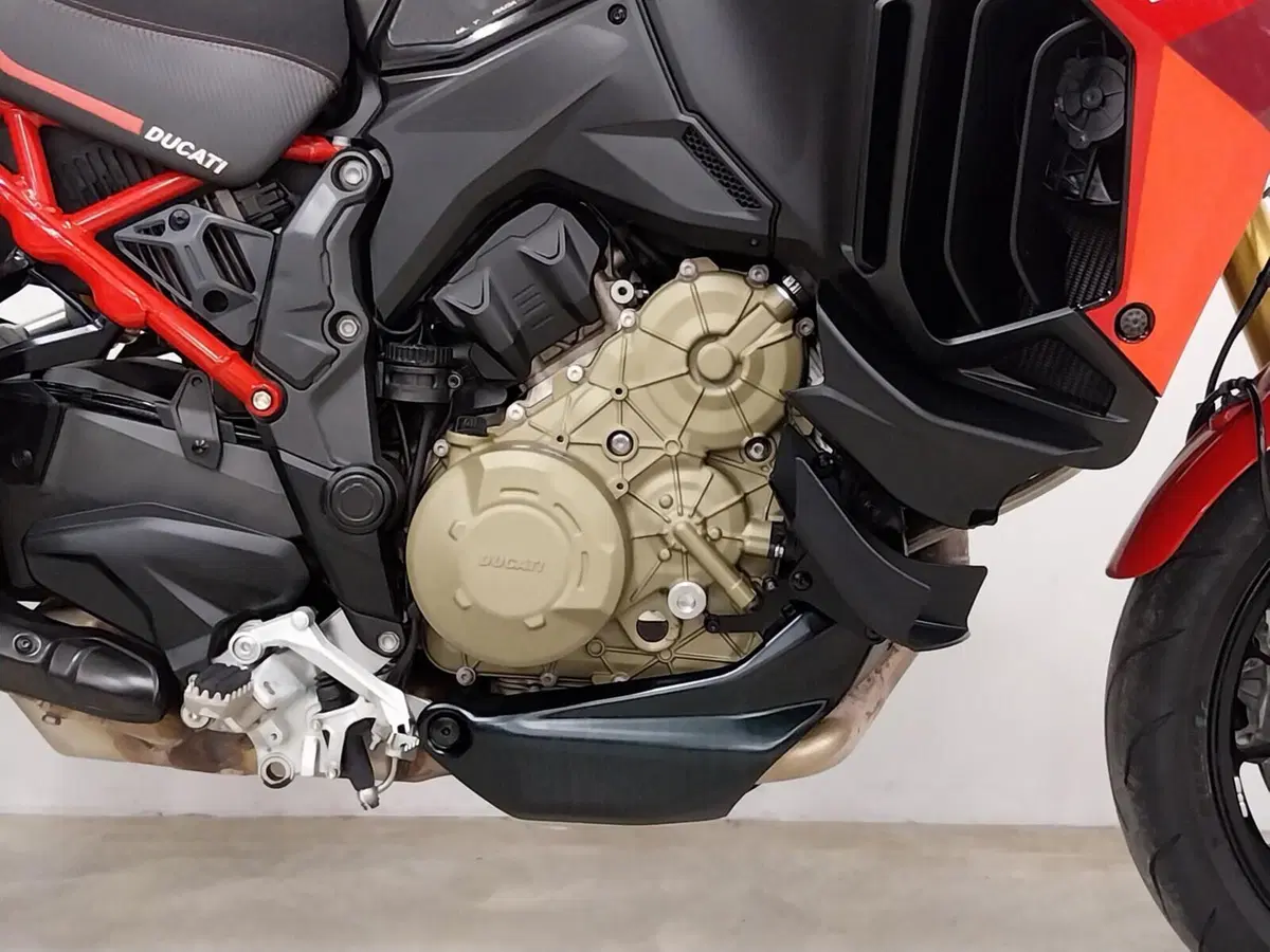 Ducati Multistrada V4 Pikes Peak (2021 - 24) (13)
