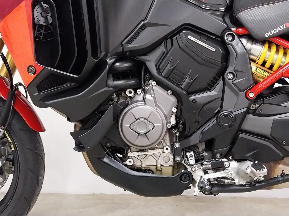 Ducati Multistrada V4 Pikes Peak (2021 - 24) (16)
