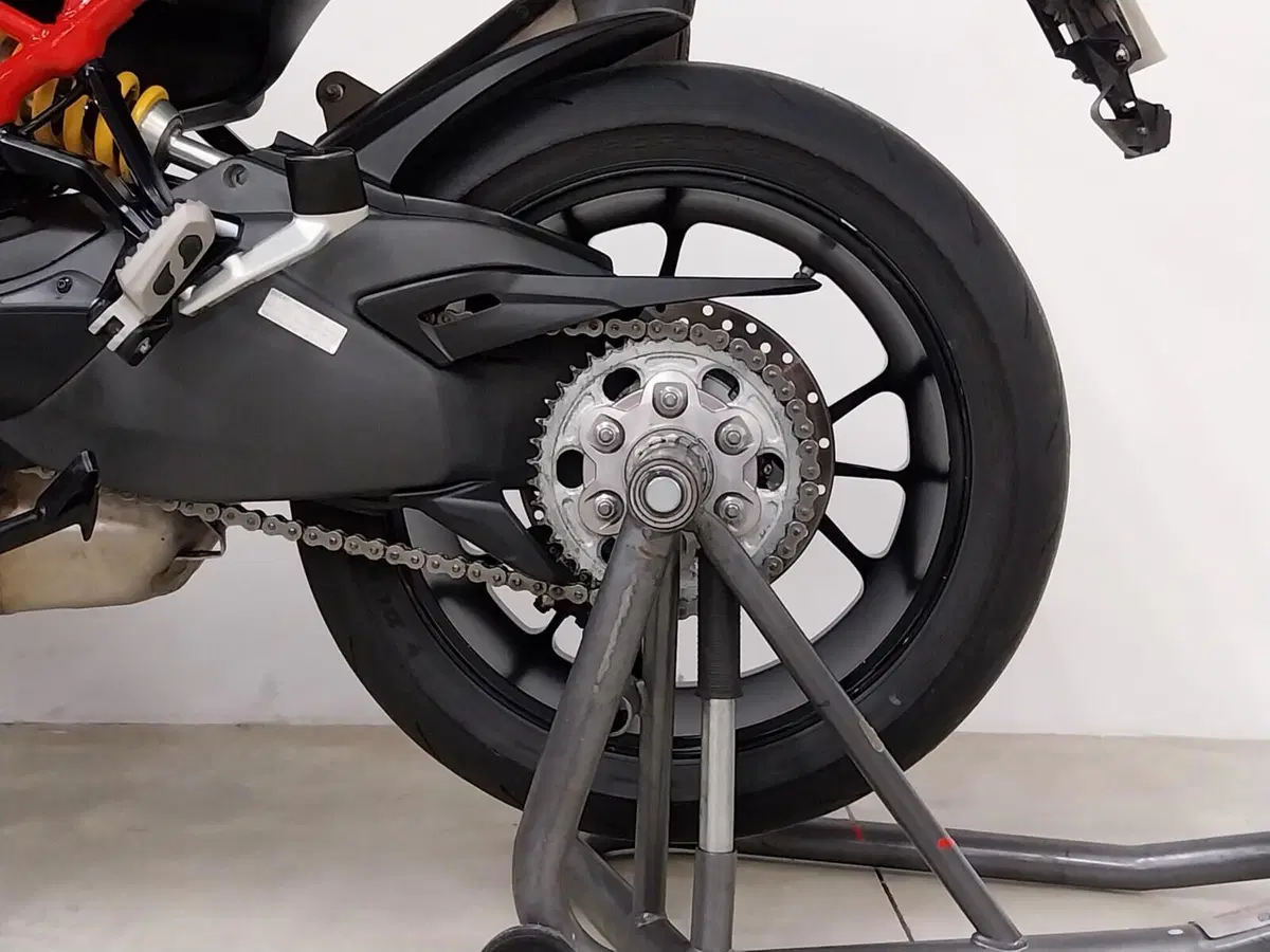 Ducati Multistrada V4 Pikes Peak (2021 - 24) (18)