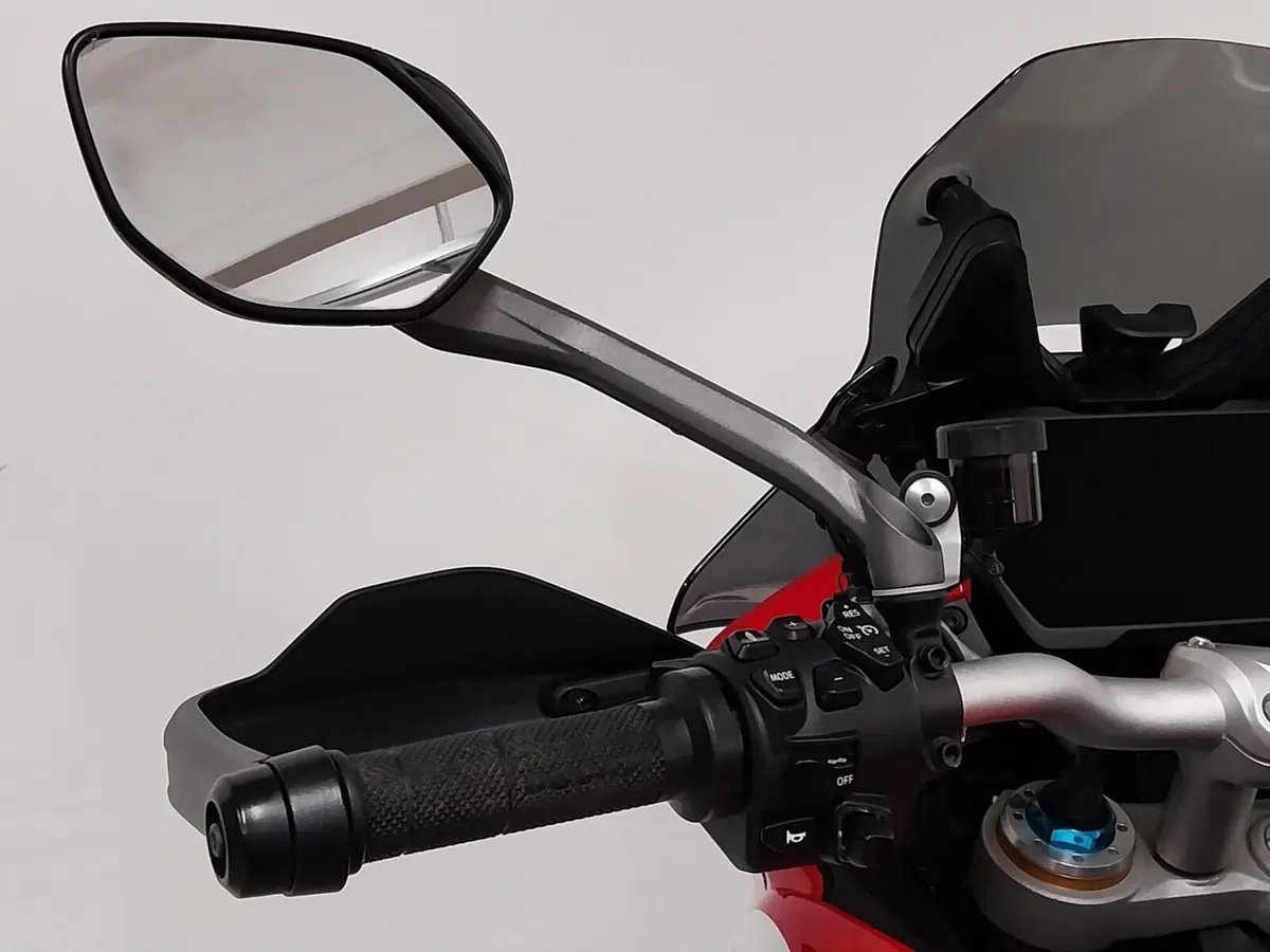 Ducati Multistrada V4 Pikes Peak (2021 - 24) (18)