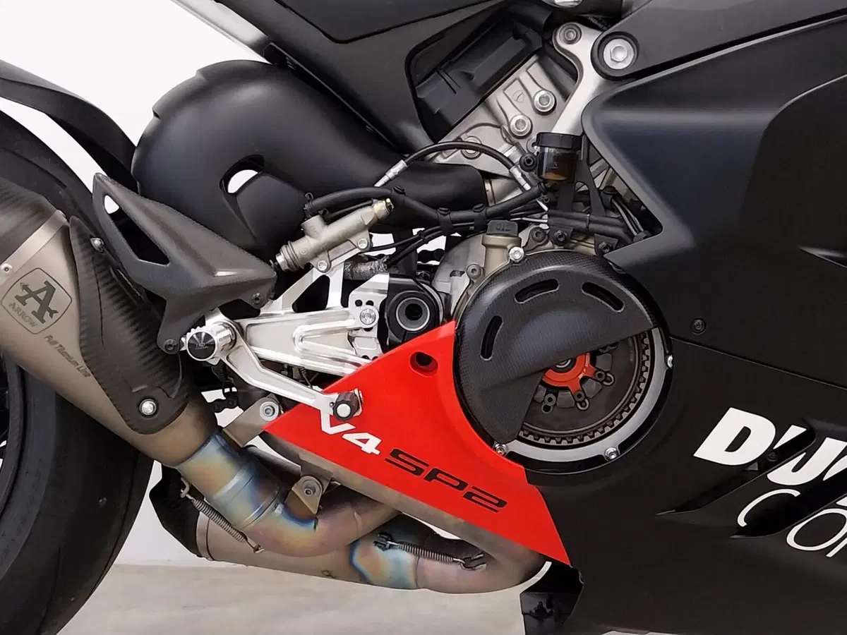 Ducati Panigale V4 1100 SP2 (2022 - 23) (12)